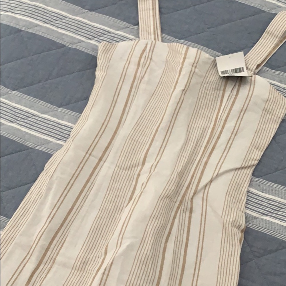 Forever 21 Dress - New with tags ✨